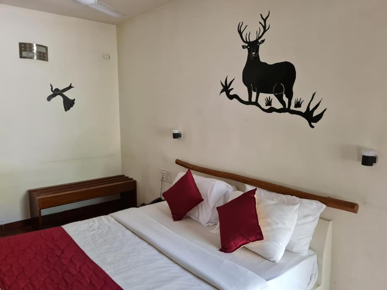 The Country Club Wildlife Resorts Bandipur Exterior photo