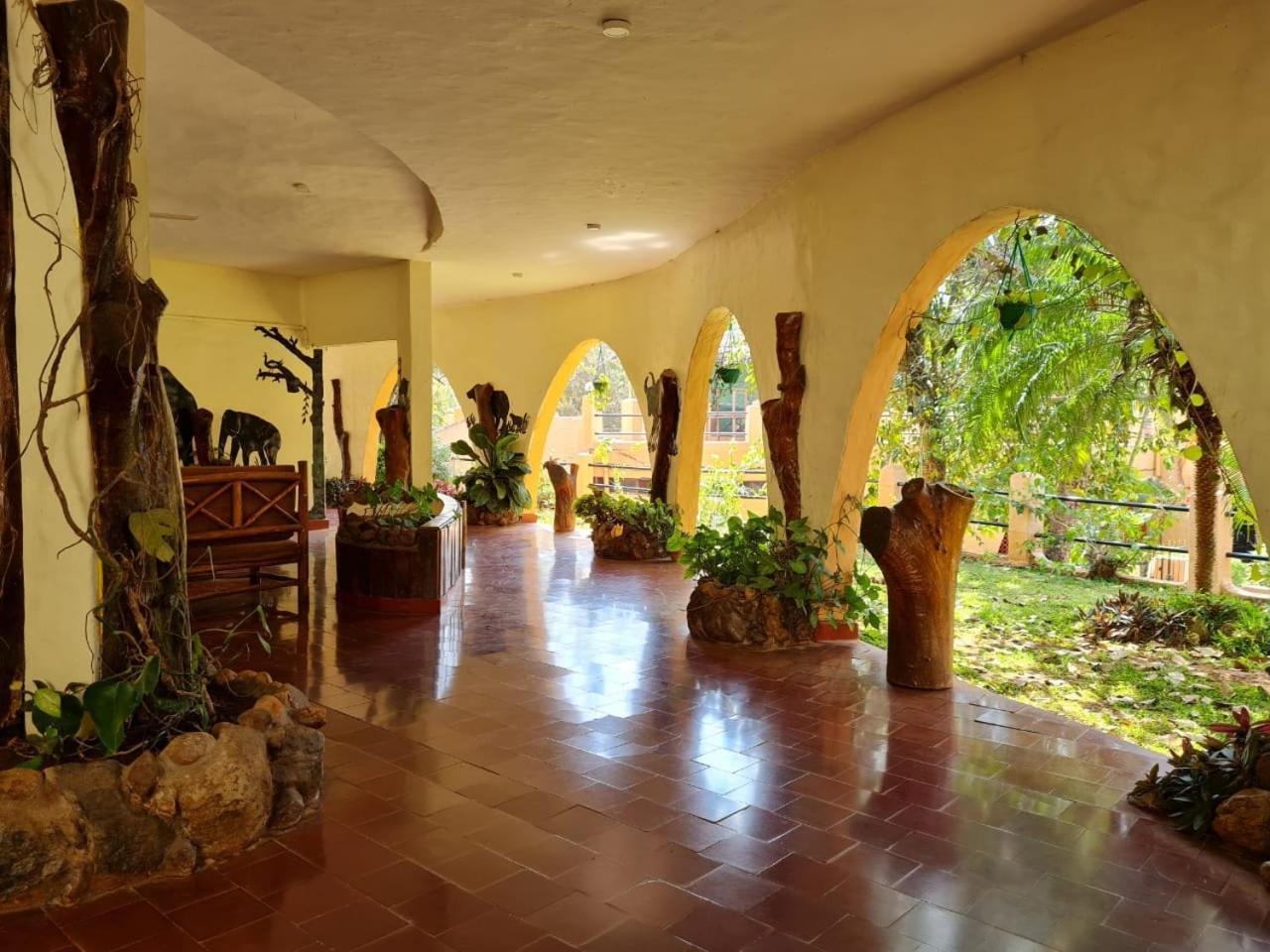 The Country Club Wildlife Resorts Bandipur Exterior photo